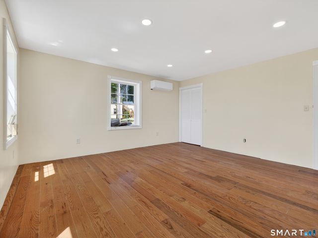 108 Thames Street, Groton, CT 06340