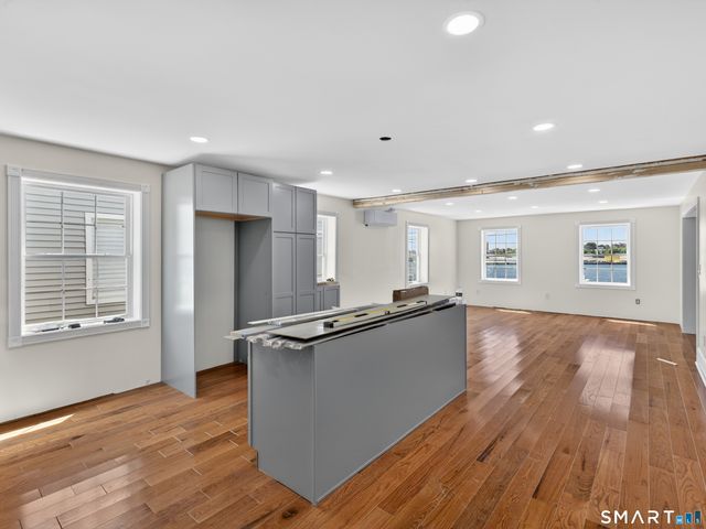 108 Thames Street, Groton, CT 06340