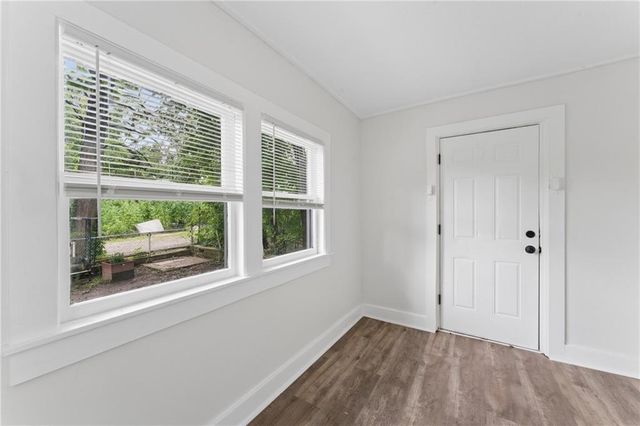 4904 E 23rd Street, Kansas City, MO 64127