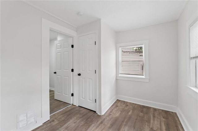 4904 E 23rd Street, Kansas City, MO 64127
