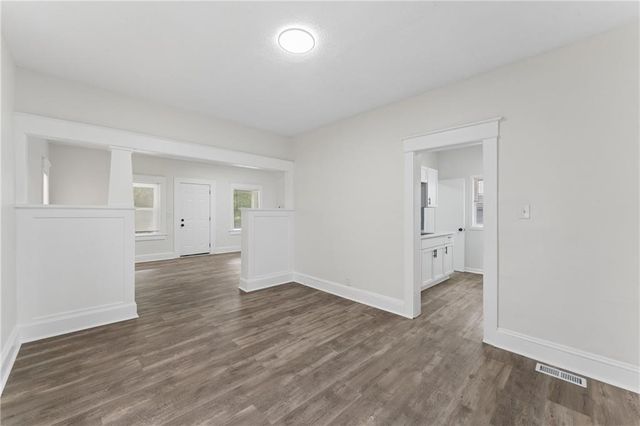 4904 E 23rd Street, Kansas City, MO 64127