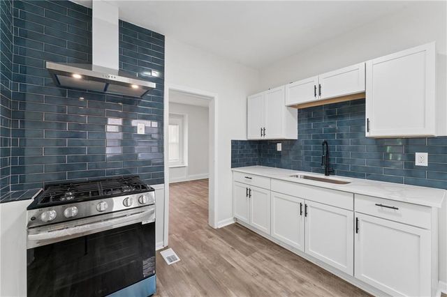 4904 E 23rd Street, Kansas City, MO 64127