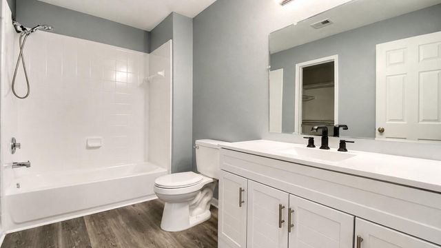 4031 Raspberry Court, Dickinson, TX 77539