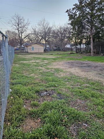 2100 Edna Avenue, Waco, TX 76708