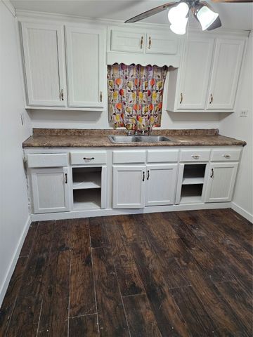 2100 Edna Avenue, Waco, TX 76708