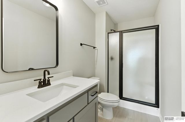 8958 Von Street, Papillion, NE 68046