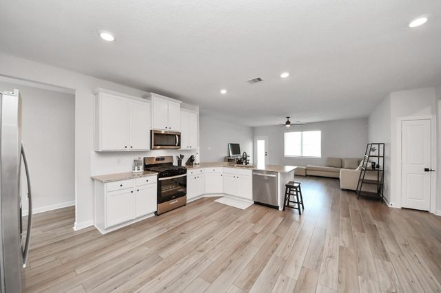 3006 Floating Barque Drive, Santa Fe, TX 77510