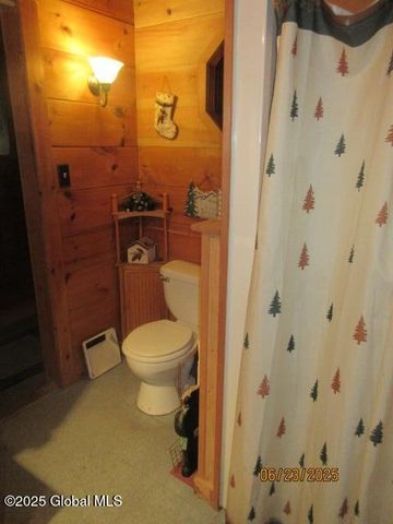 28 Pine Place, Hadley, NY 12835