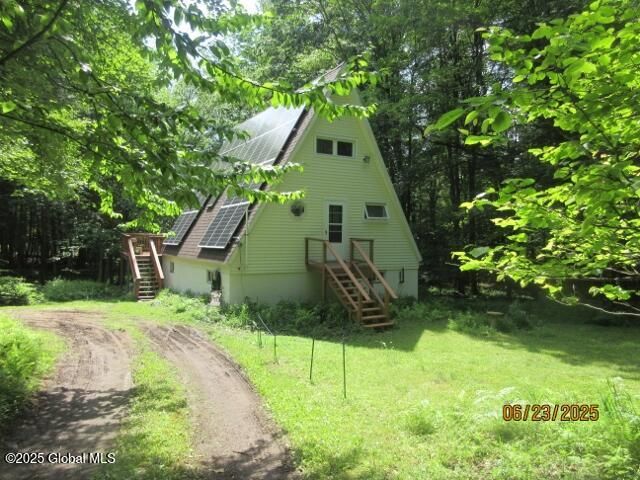 28 Pine Place, Hadley, NY 12835