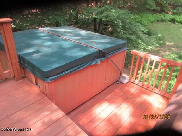 28 Pine Place, Hadley, NY 12835
