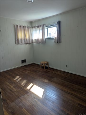 708 127th Street, College Point, NY 11356