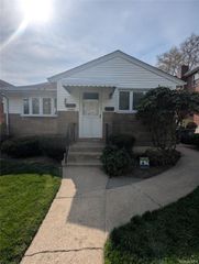 708 127th Street, College Point, NY 11356