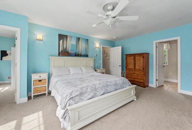 41 Schwinn Drive, Nashua, NH 03062