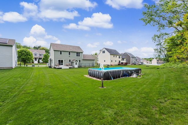 41 Schwinn Drive, Nashua, NH 03062