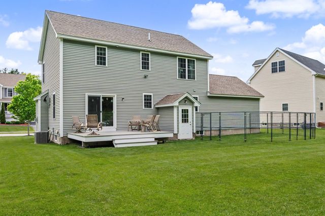 41 Schwinn Drive, Nashua, NH 03062