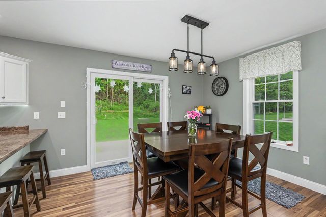41 Schwinn Drive, Nashua, NH 03062