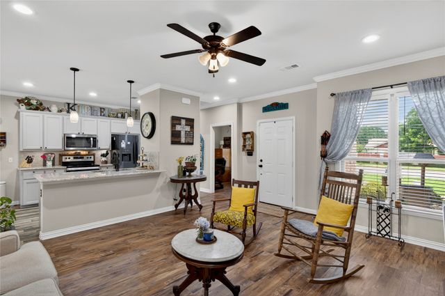 701 W Lamberth Road, Sherman, TX 75092