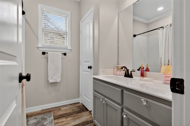 701 W Lamberth Road, Sherman, TX 75092