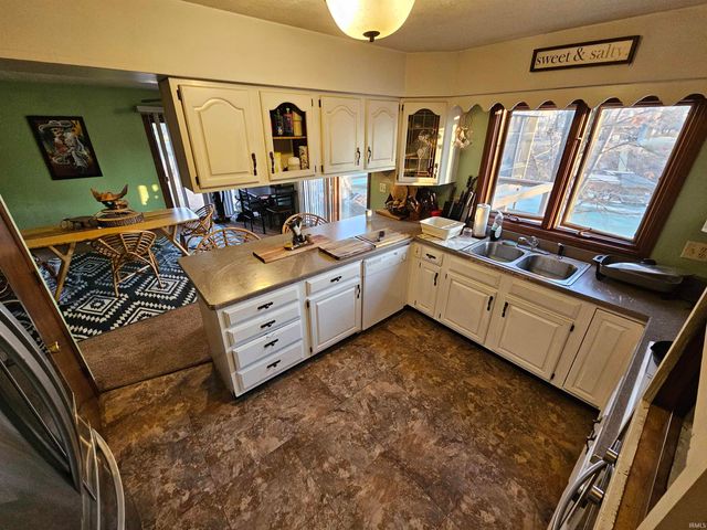 5174 Highland Cove Court, Monticello, IN 47960