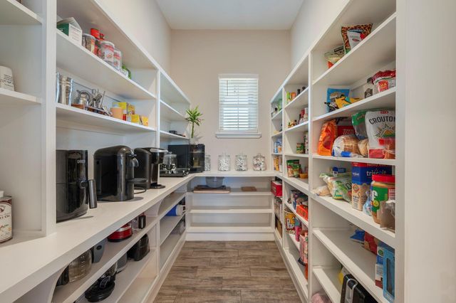 921 Azalea Drive, Franklin, TX 77856