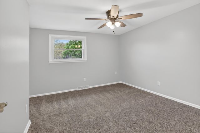 2789 Dunmore Drive, Saginaw Twp, MI 48603