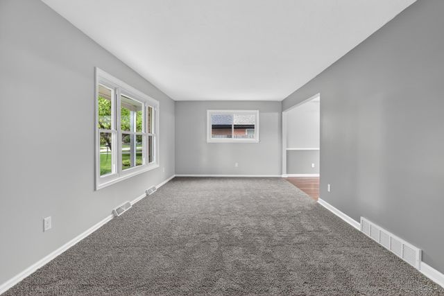 2789 Dunmore Drive, Saginaw Twp, MI 48603