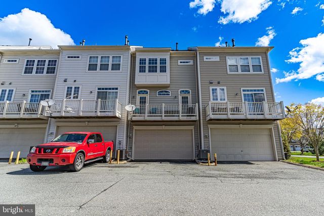 742 COLLINGTON CT, Woodbridge, VA 22191