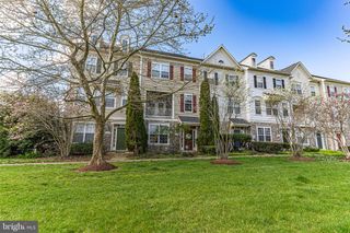 742 COLLINGTON CT, Woodbridge, VA 22191
