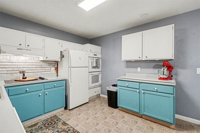 2300 LAKE ROAD, Fern Park, FL 32730