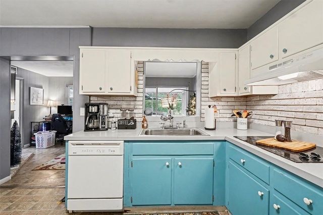 2300 LAKE ROAD, Fern Park, FL 32730