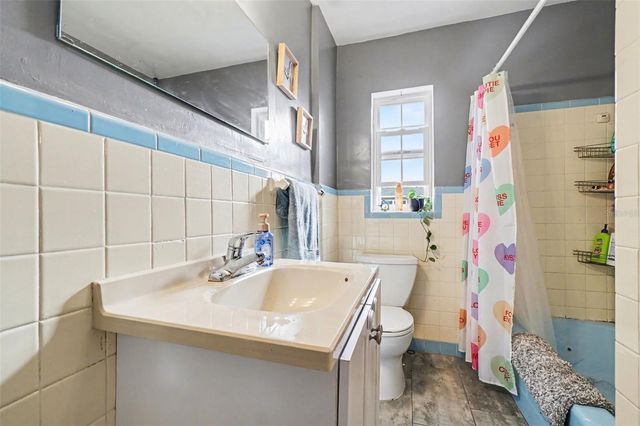 2300 LAKE ROAD, Fern Park, FL 32730