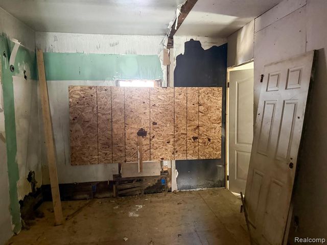 13160 Montville Place, Detroit, MI 48238