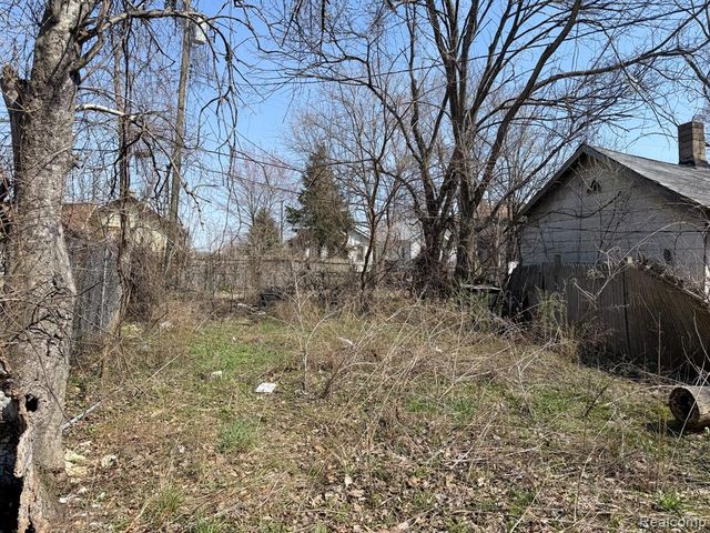 13160 Montville Place, Detroit, MI 48238