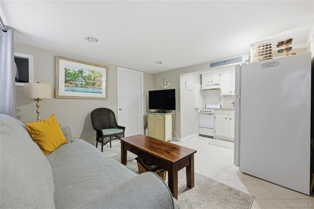 371 E Penn Street, Long Beach, NY 11561