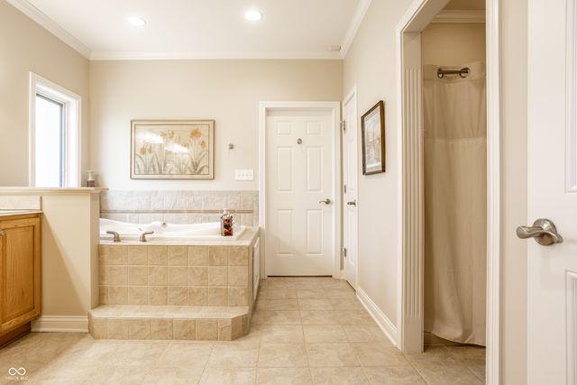 6692 Braemar Avenue S, Noblesville, IN 46062
