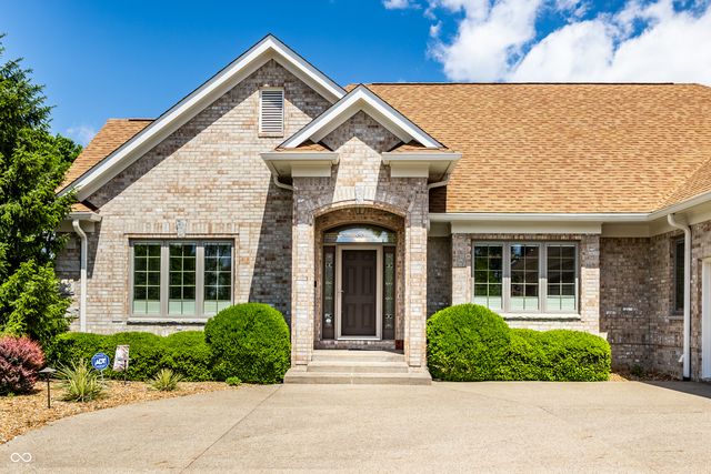 6692 Braemar Avenue S, Noblesville, IN 46062