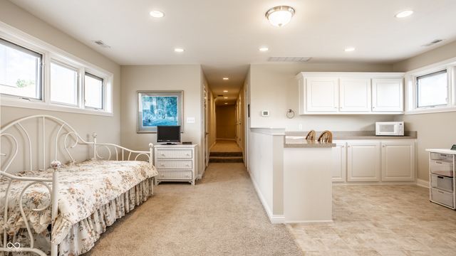 6692 Braemar Avenue S, Noblesville, IN 46062