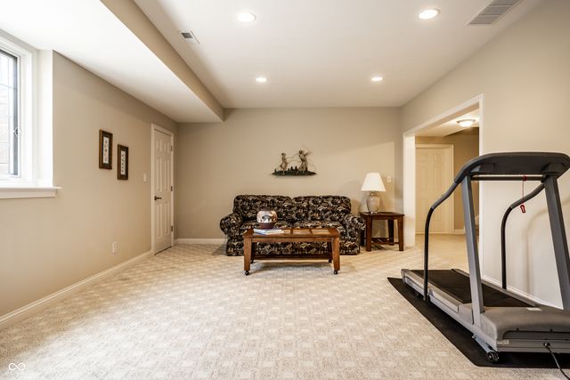 6692 Braemar Avenue S, Noblesville, IN 46062