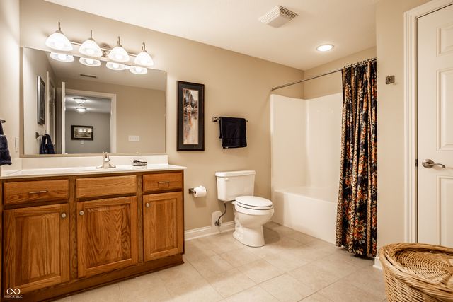 6692 Braemar Avenue S, Noblesville, IN 46062