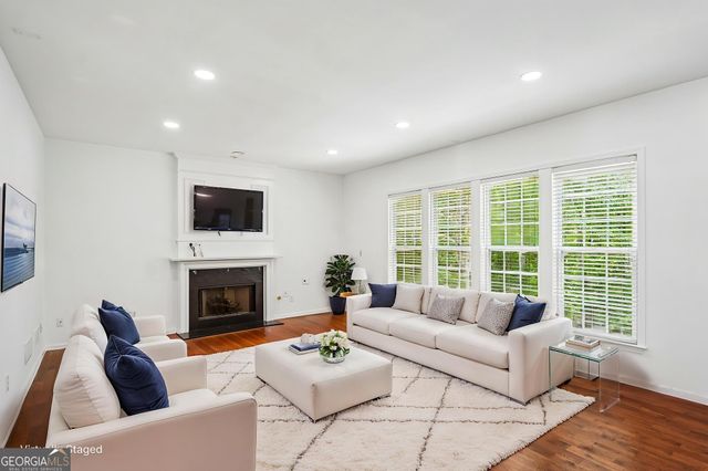 5157 Wellisford Court, Suwanee, GA 30024