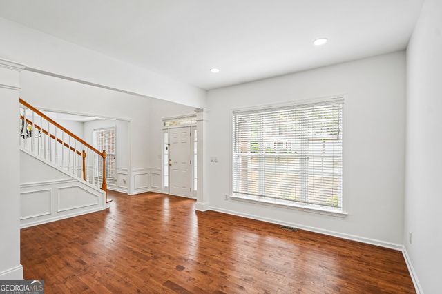 5157 Wellisford Court, Suwanee, GA 30024