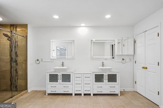 5157 Wellisford Court, Suwanee, GA 30024