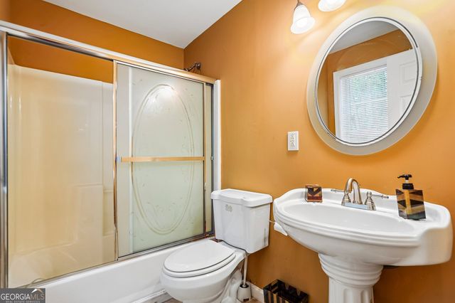 5157 Wellisford Court, Suwanee, GA 30024