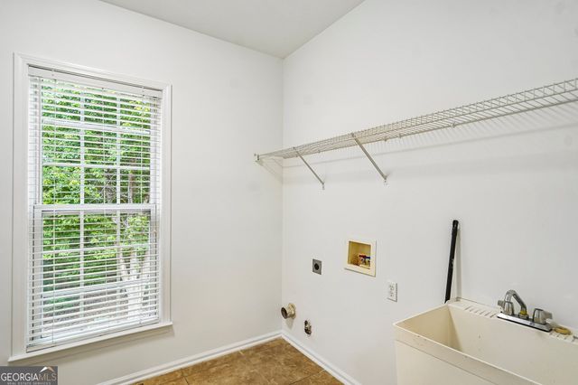 5157 Wellisford Court, Suwanee, GA 30024