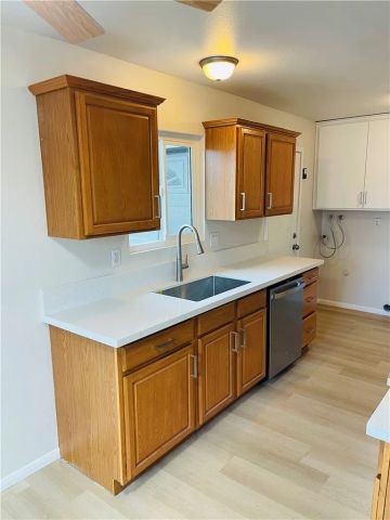 1887 Calle Amargosa, Hemet, CA 92545
