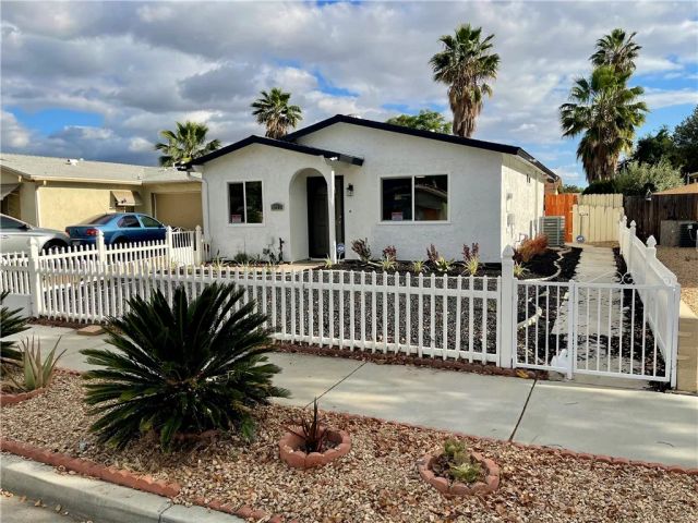 1887 Calle Amargosa, Hemet, CA 92545