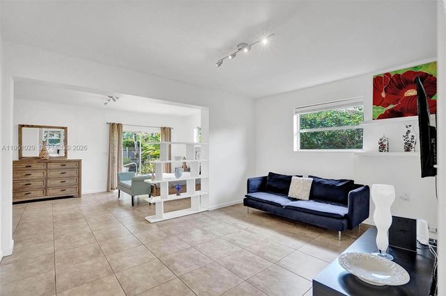 7525 W Treasure Dr, North Bay Village, FL 33141