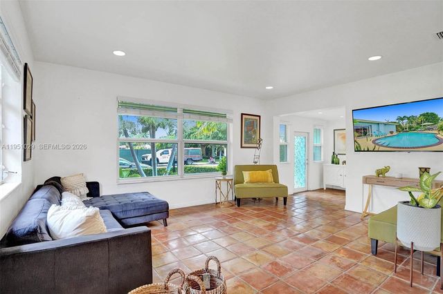 7525 W Treasure Dr, North Bay Village, FL 33141