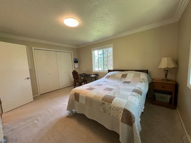 2004 56th Avenue N, Moorhead, MN 56560