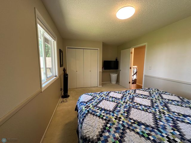 2004 56th Avenue N, Moorhead, MN 56560